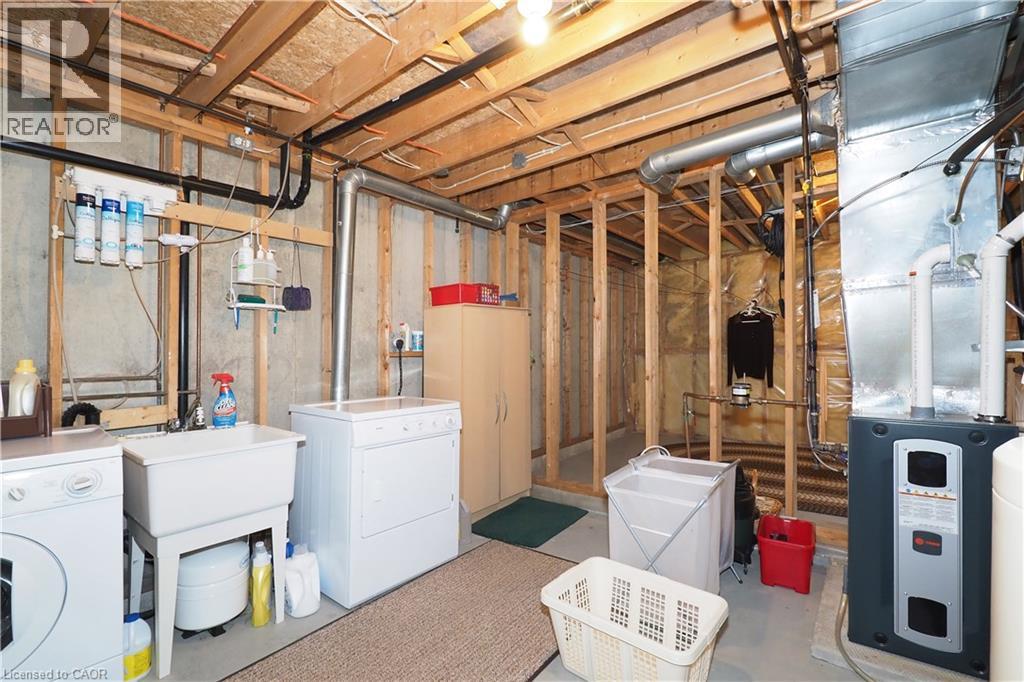 130A MILLER Crescent - 33