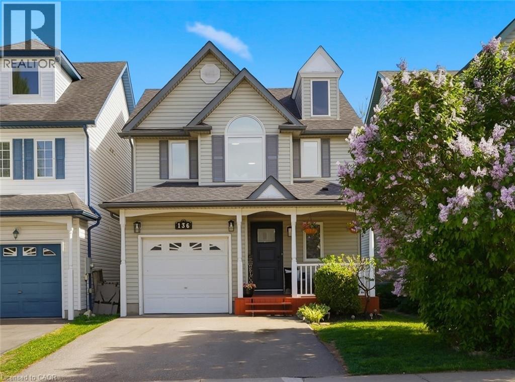 136 MARCY Crescent - 1