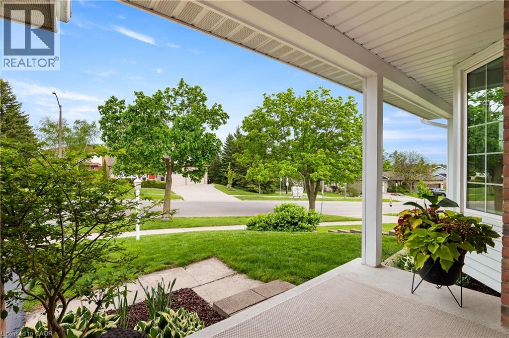 240 GRAND RIVER Boulevard - Image 3