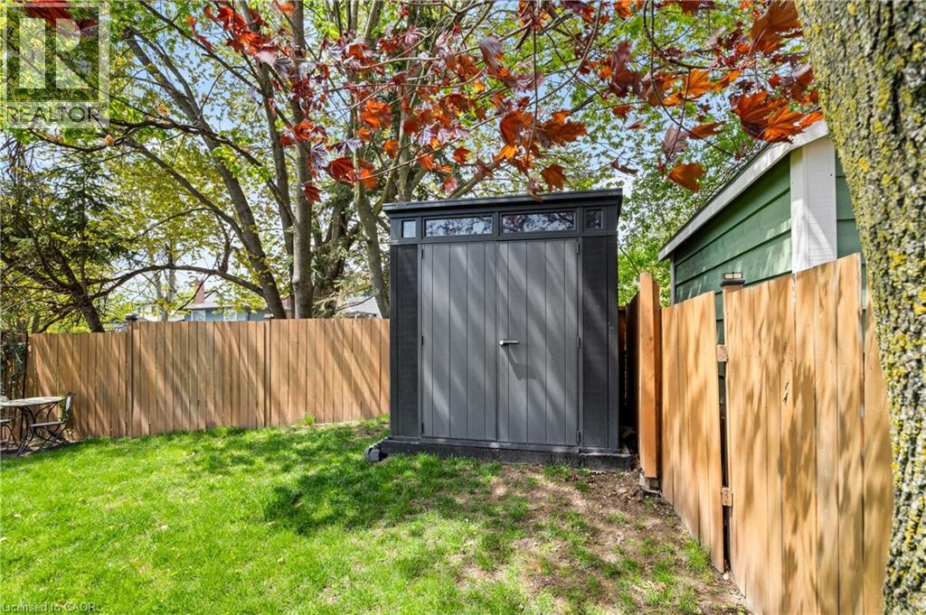 240 GRAND RIVER Boulevard - 41