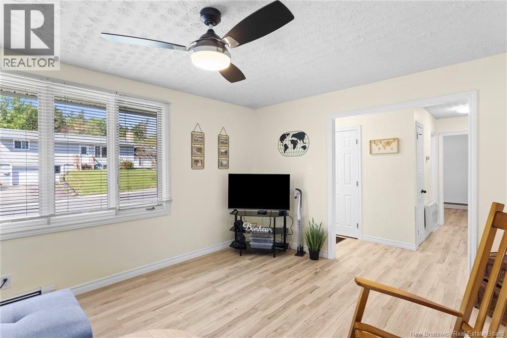18 Hollybrook Street - 9