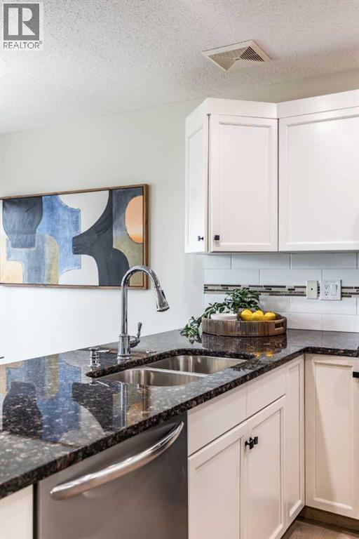 92 Sunset Road SW — photo 9