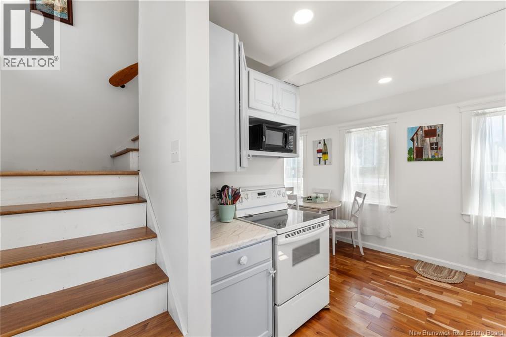 19 North Road - 26