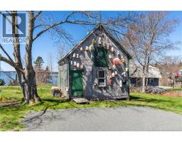Kitchen - 19 North Road, Campobello Island, NB E5E1C1 Photo 7
