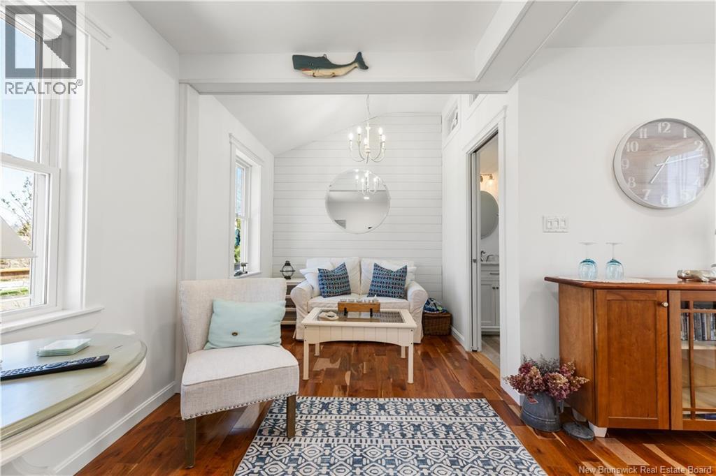 19 North Road - 18