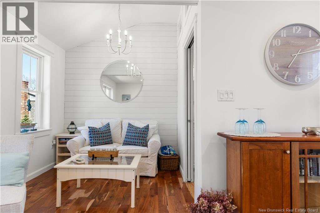 19 North Road - 19