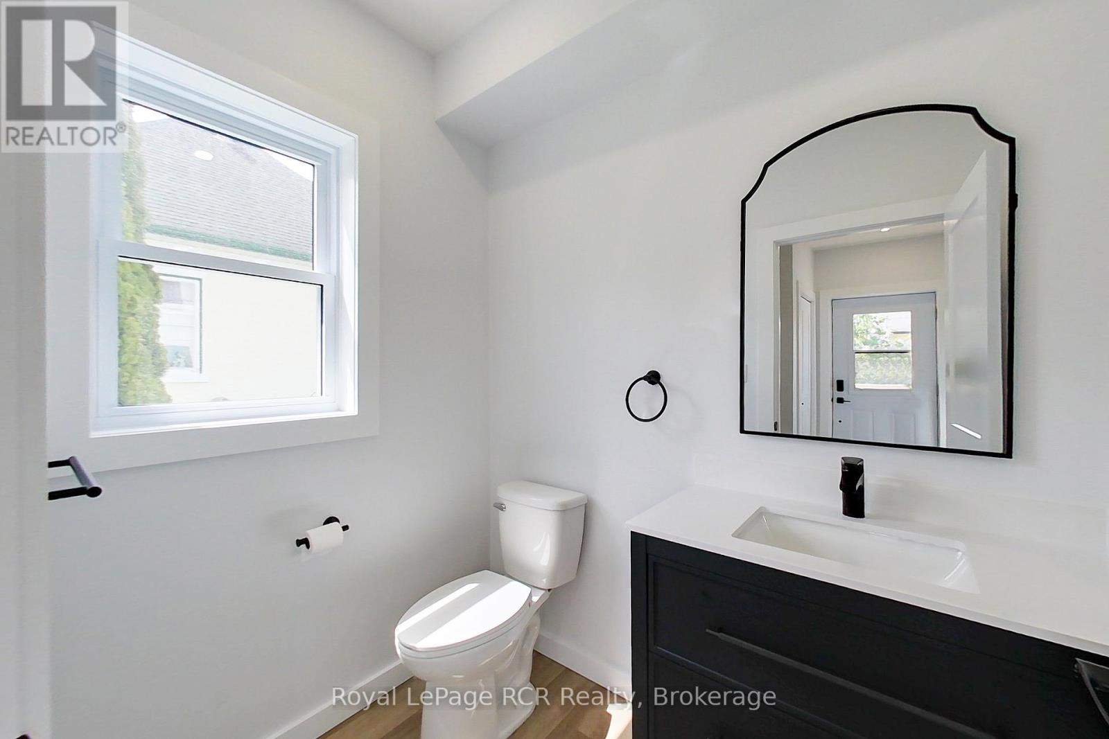 563 7TH AVENUE - 25