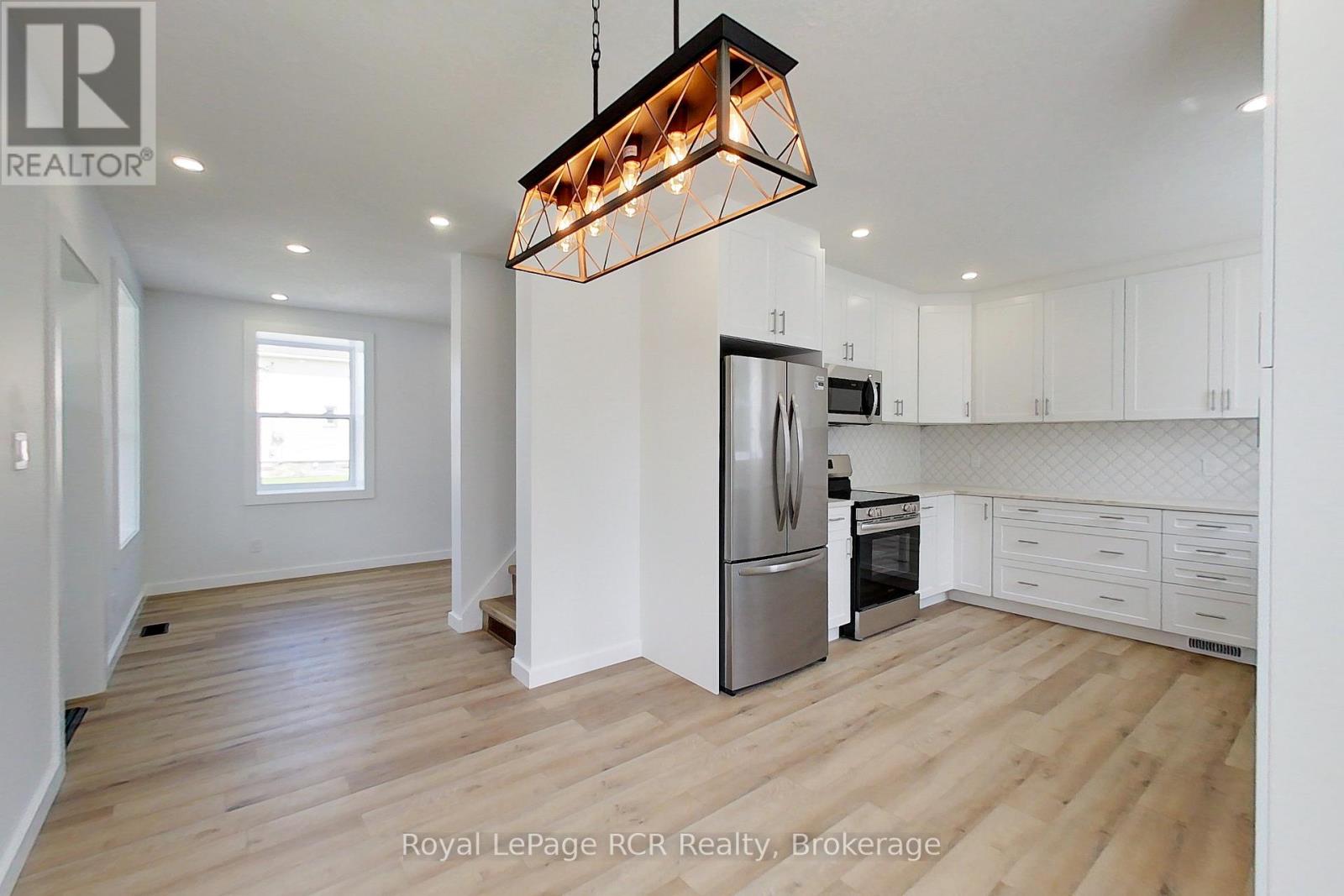 563 7TH AVENUE - 9