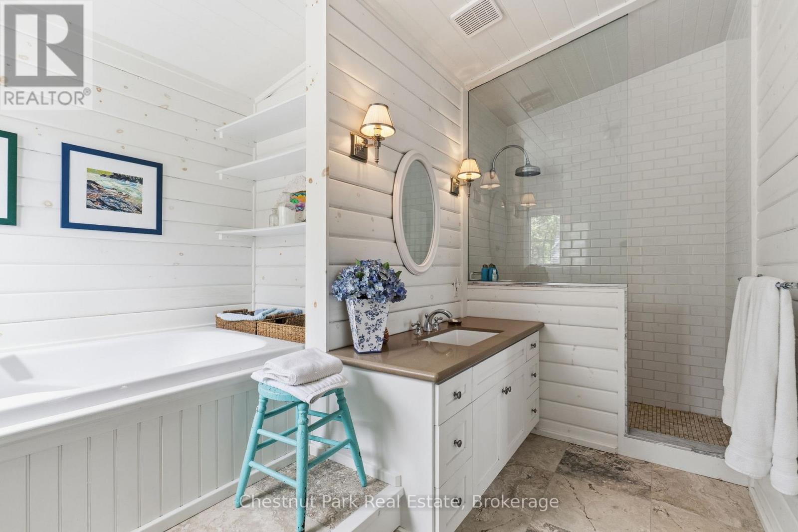 ##8 1086 PENNWOOD ROAD - 20