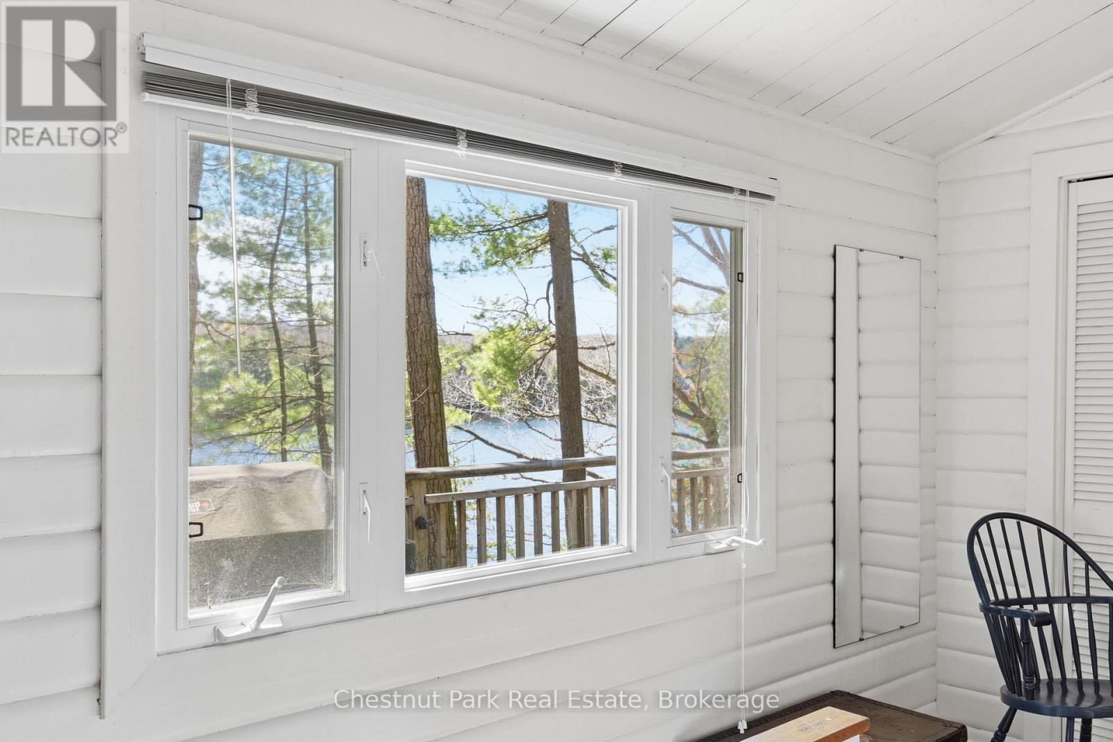 ##8 1086 PENNWOOD ROAD - 24