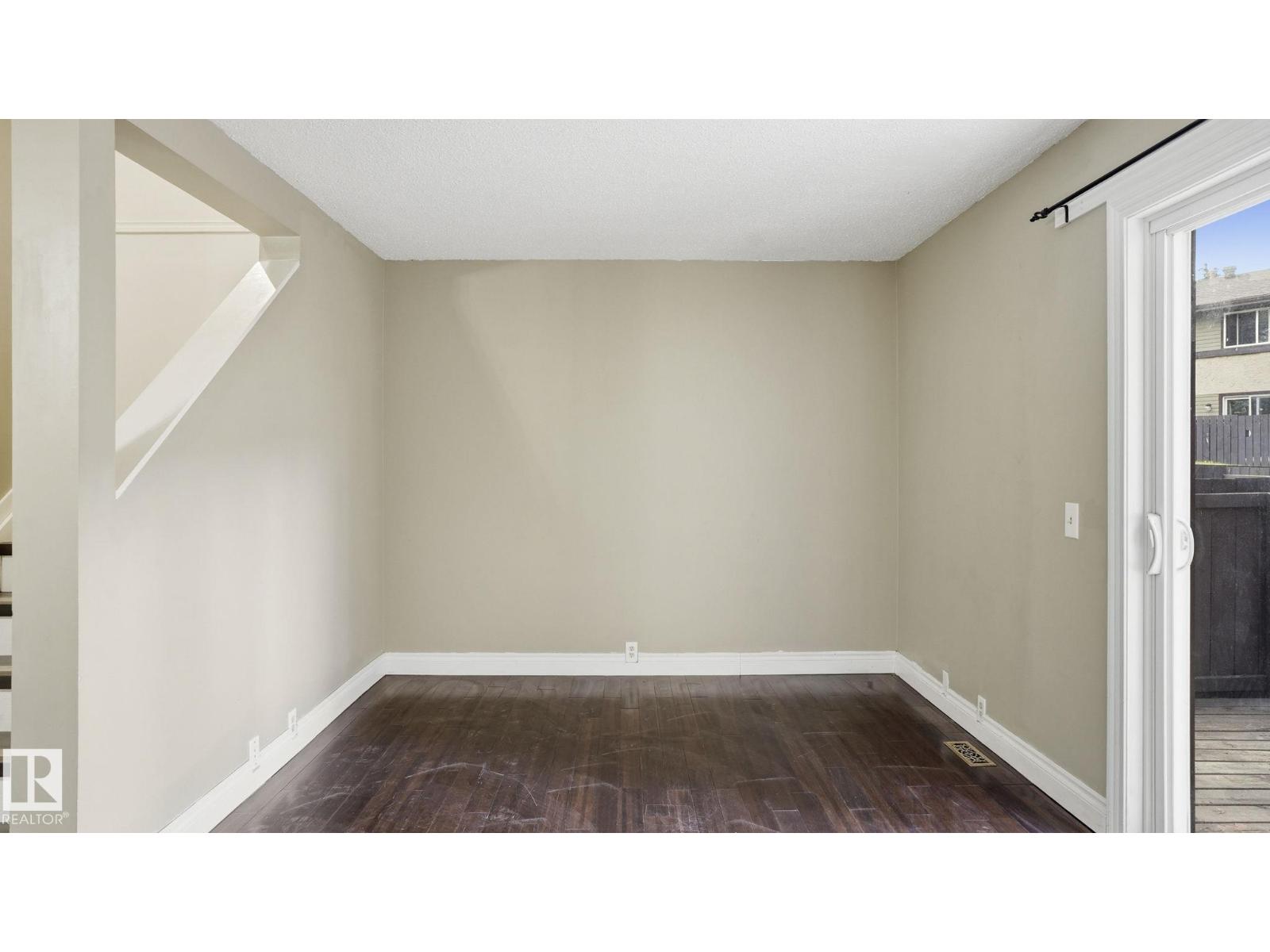210 WOODBRIDGE WY - 14