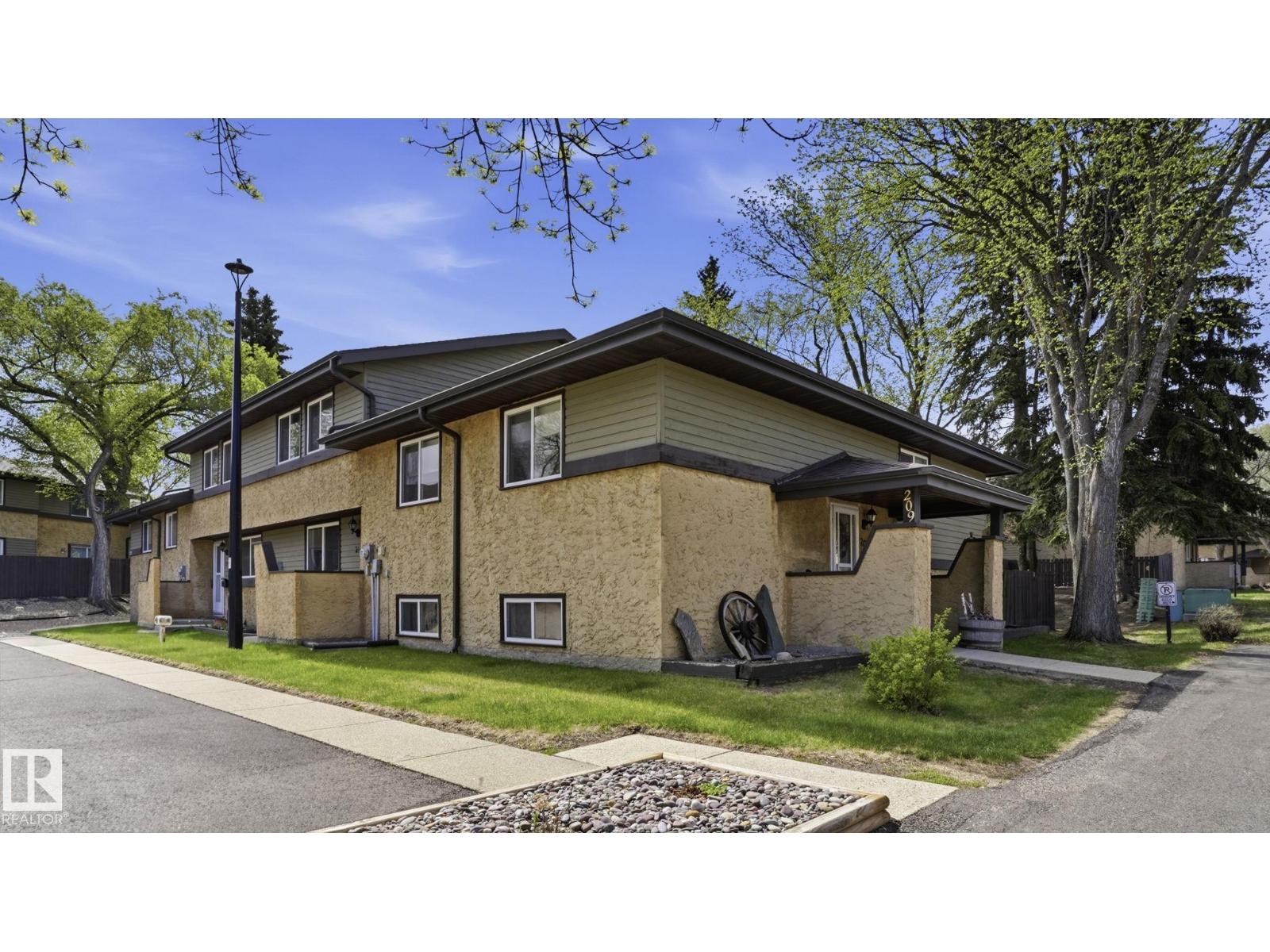210 WOODBRIDGE WY - 4