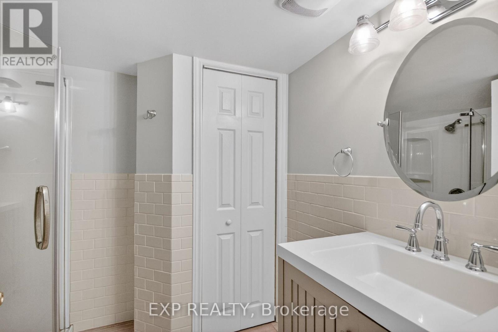 31 BARLYN AVENUE - 14