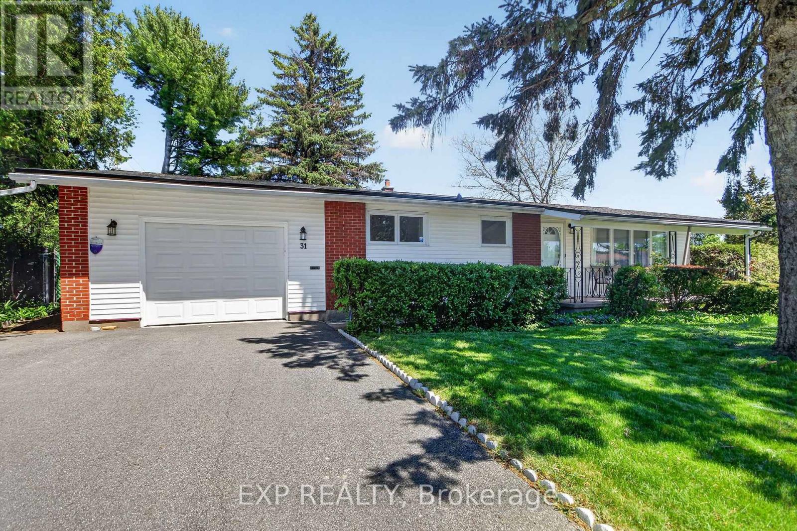 31 BARLYN AVENUE - 2