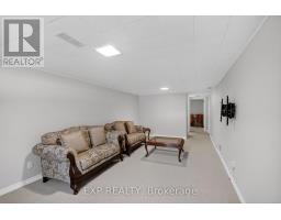 31 Barlyn Avenue, Ottawa, ON K2E5E2 Photo 13