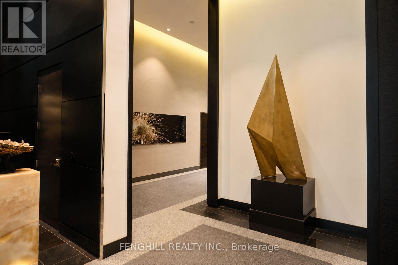 #1108 32 DAVENPORT ROAD - 20
