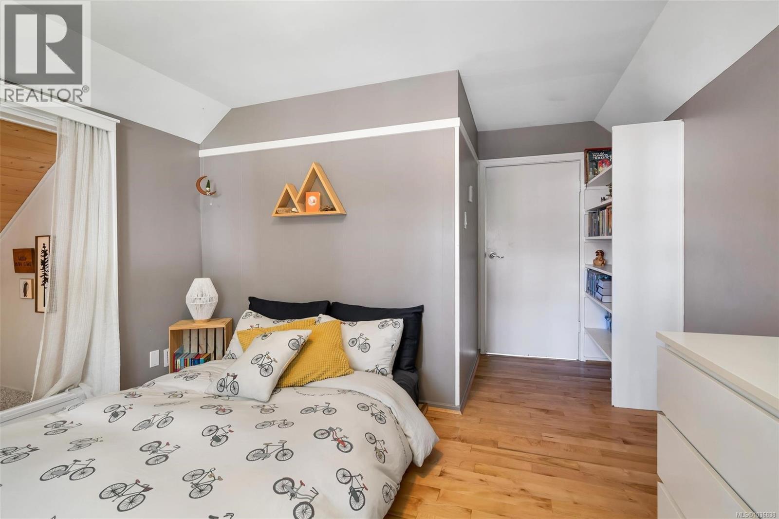 1733 Feltham Rd - 39