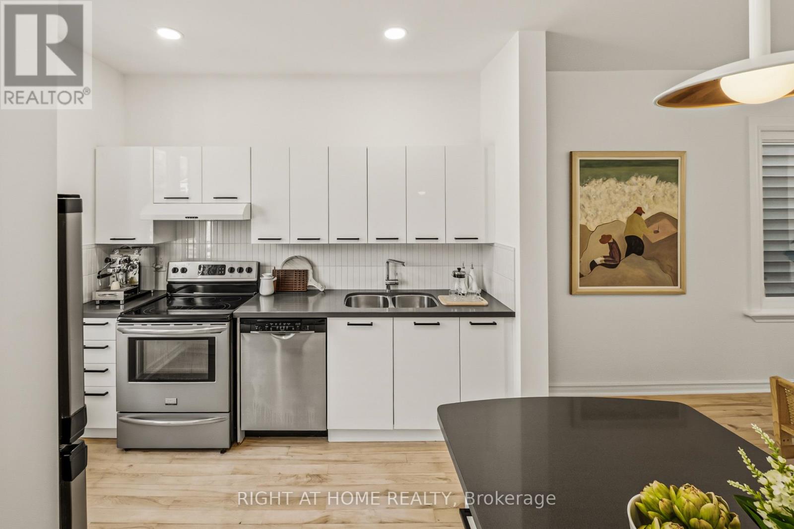 304 RIVERDALE AVENUE - 16