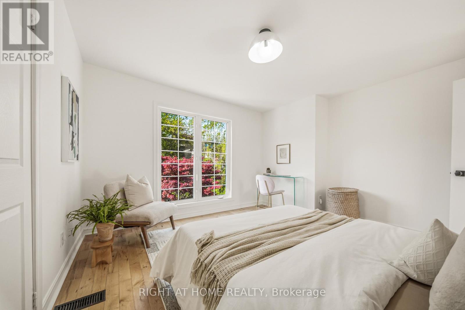 304 RIVERDALE AVENUE - 25