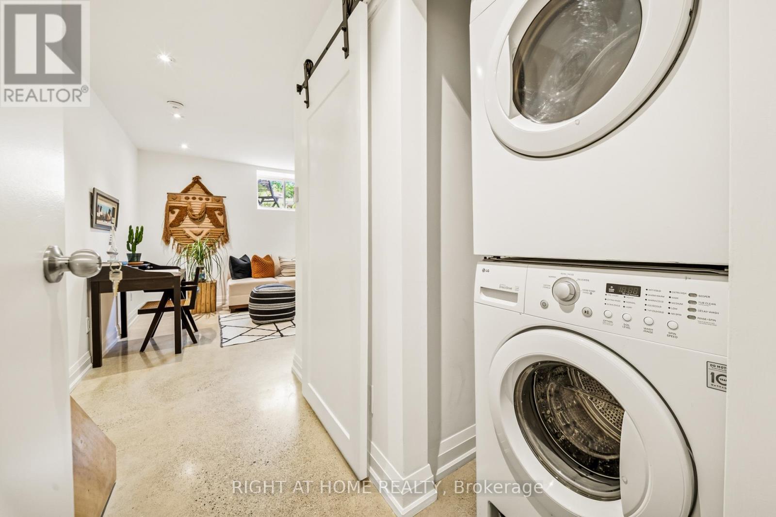 304 RIVERDALE AVENUE - 34