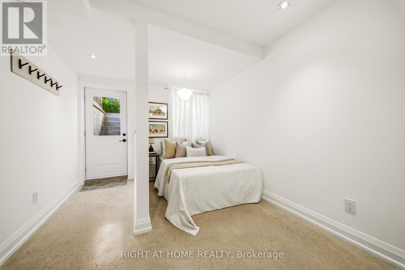 304 RIVERDALE AVENUE - 40