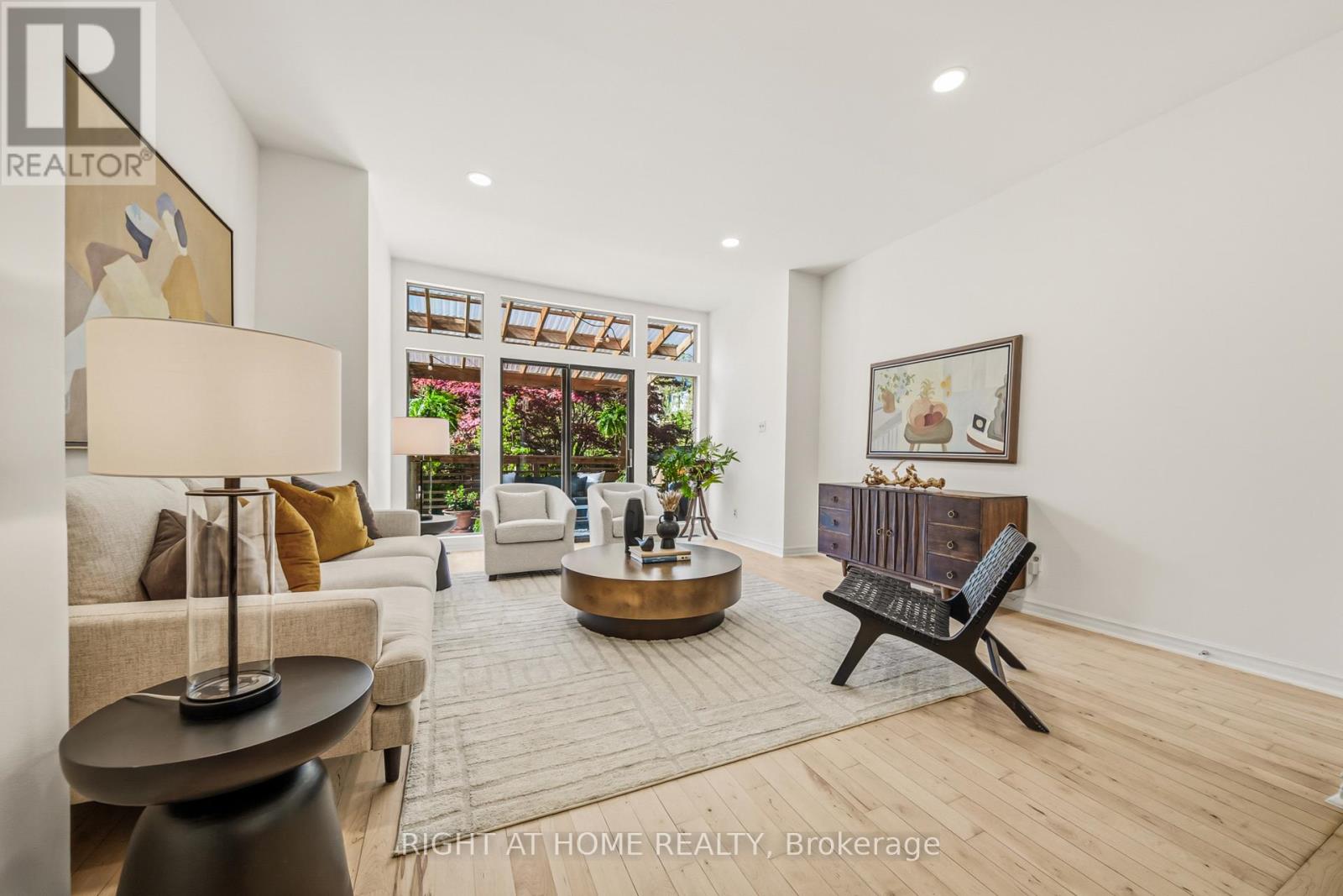 304 RIVERDALE AVENUE - 9