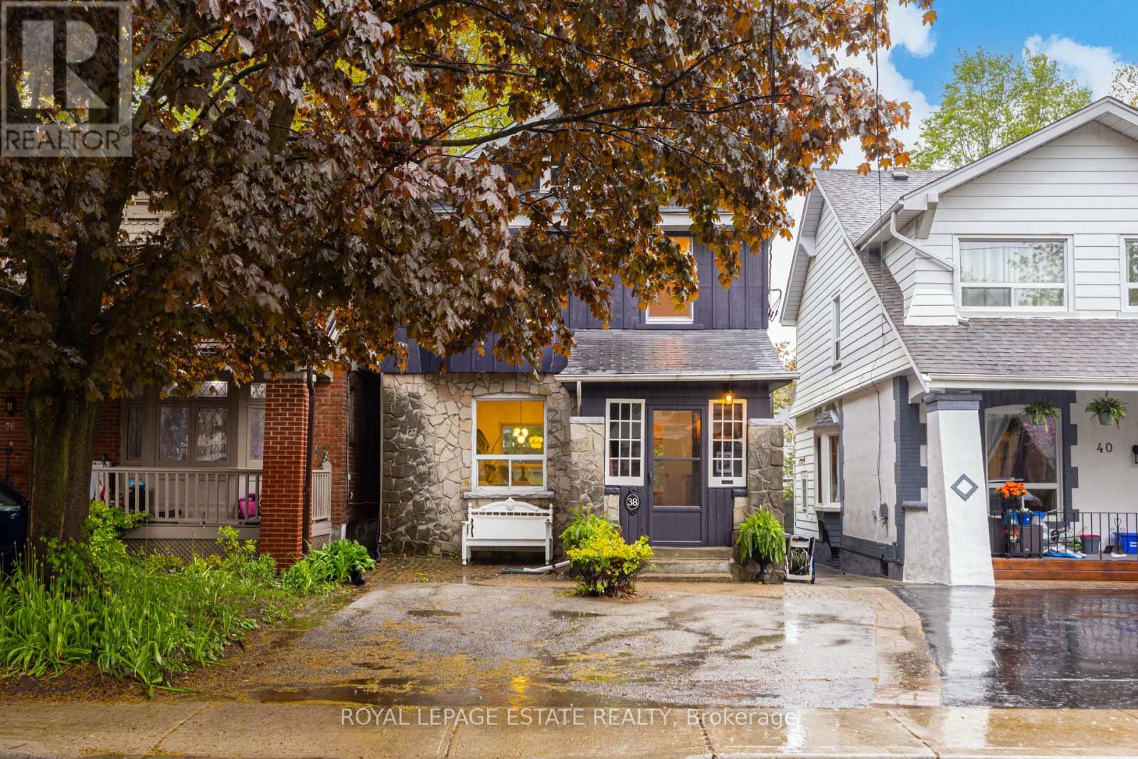 38 QUEENSBURY AVENUE - 2