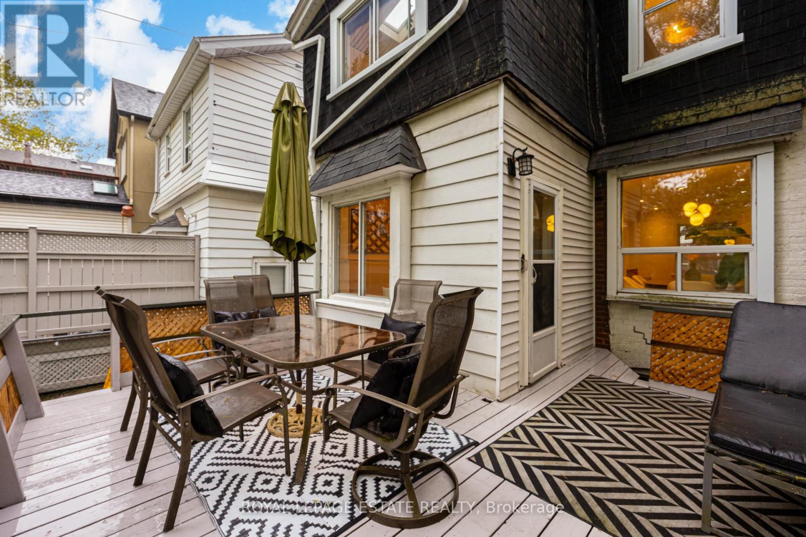 38 QUEENSBURY AVENUE - 33