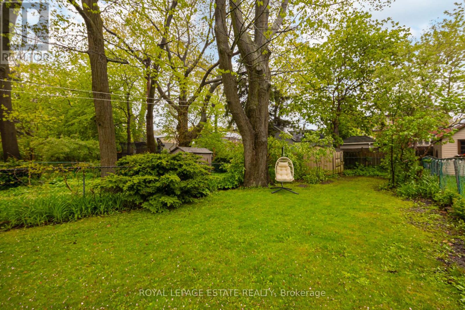 38 QUEENSBURY AVENUE - 38