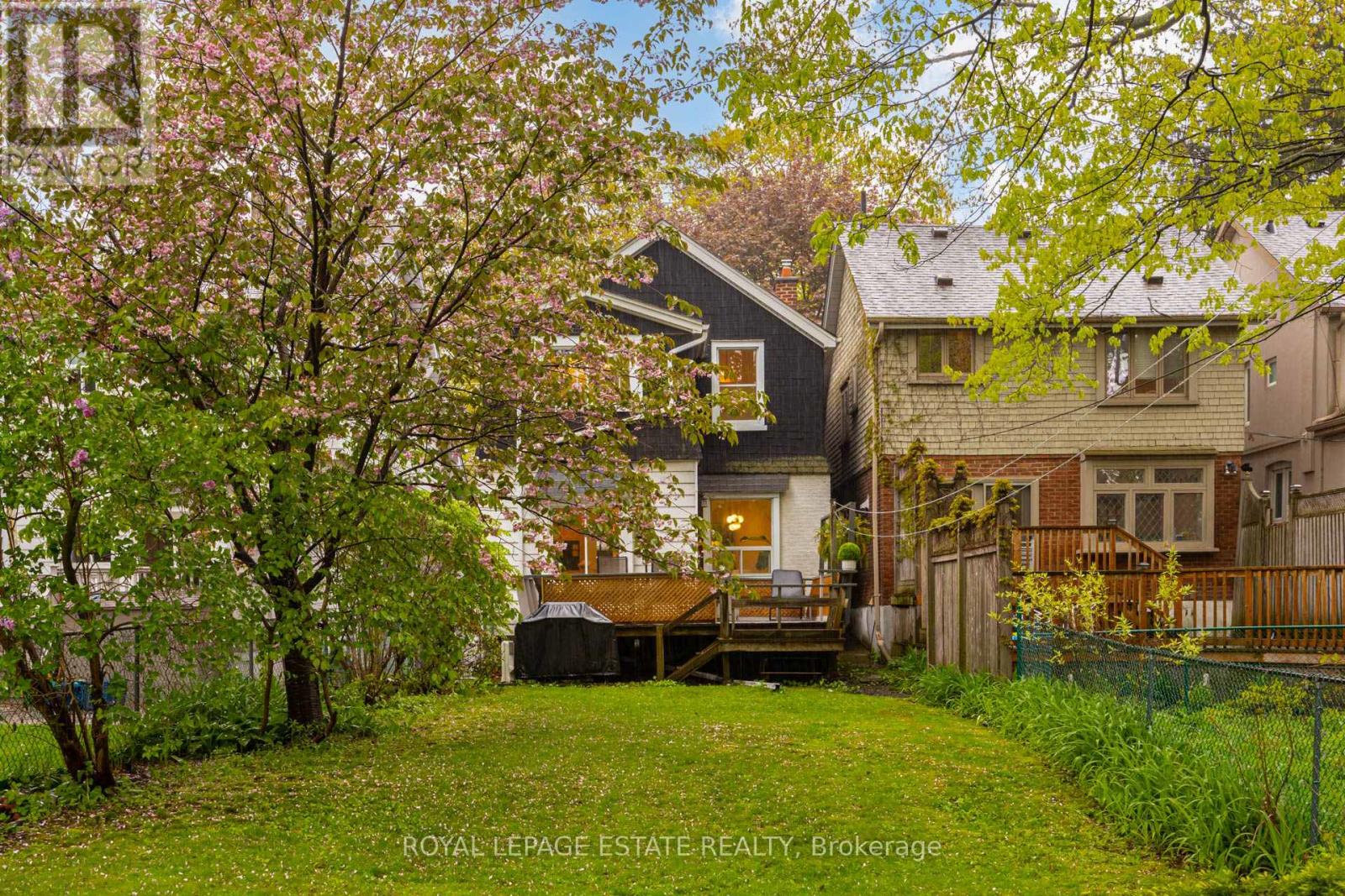38 QUEENSBURY AVENUE - 40