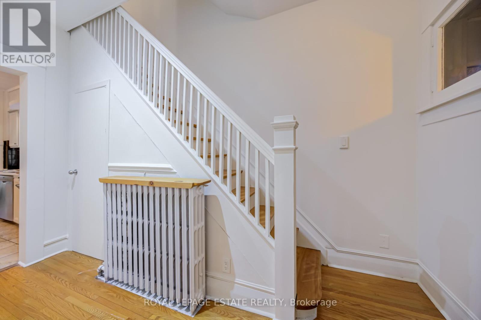 38 QUEENSBURY AVENUE - 6