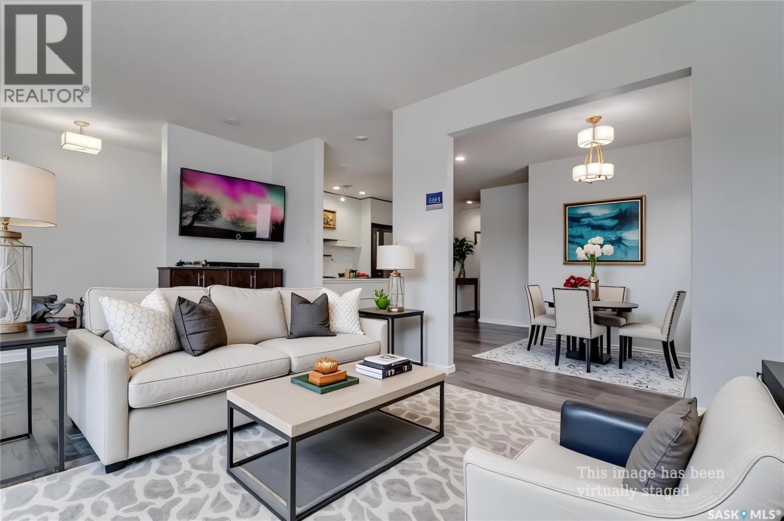 3 HUNT CRESCENT - 8