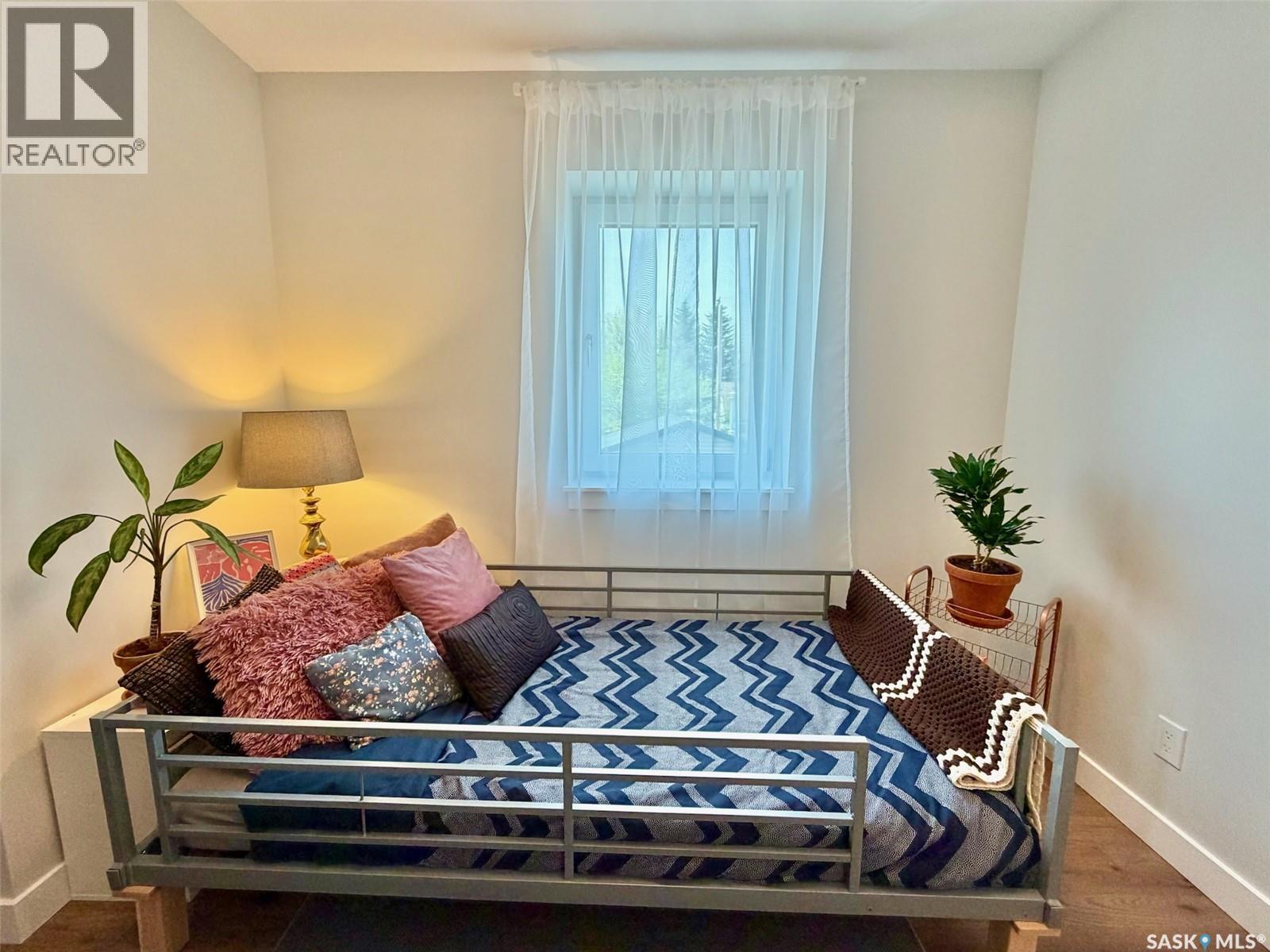 607 K AVENUE S - 22