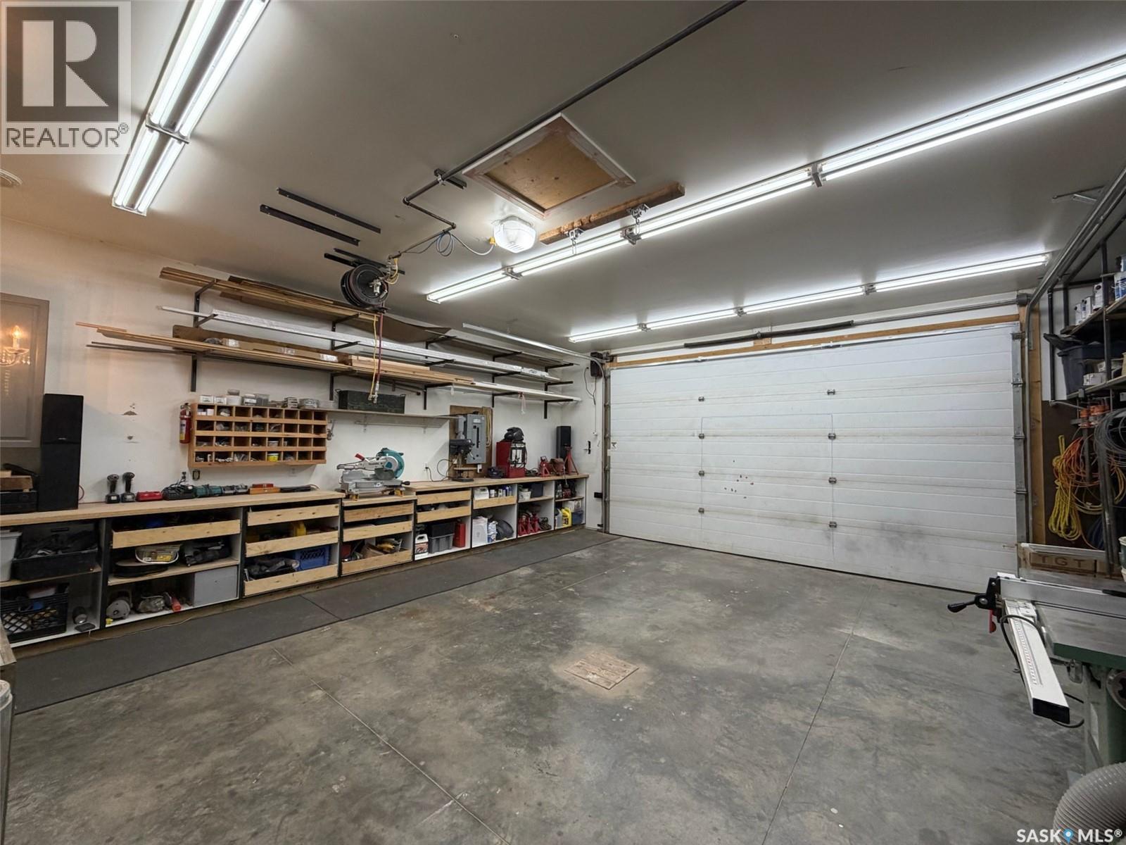 607 K AVENUE S - 44