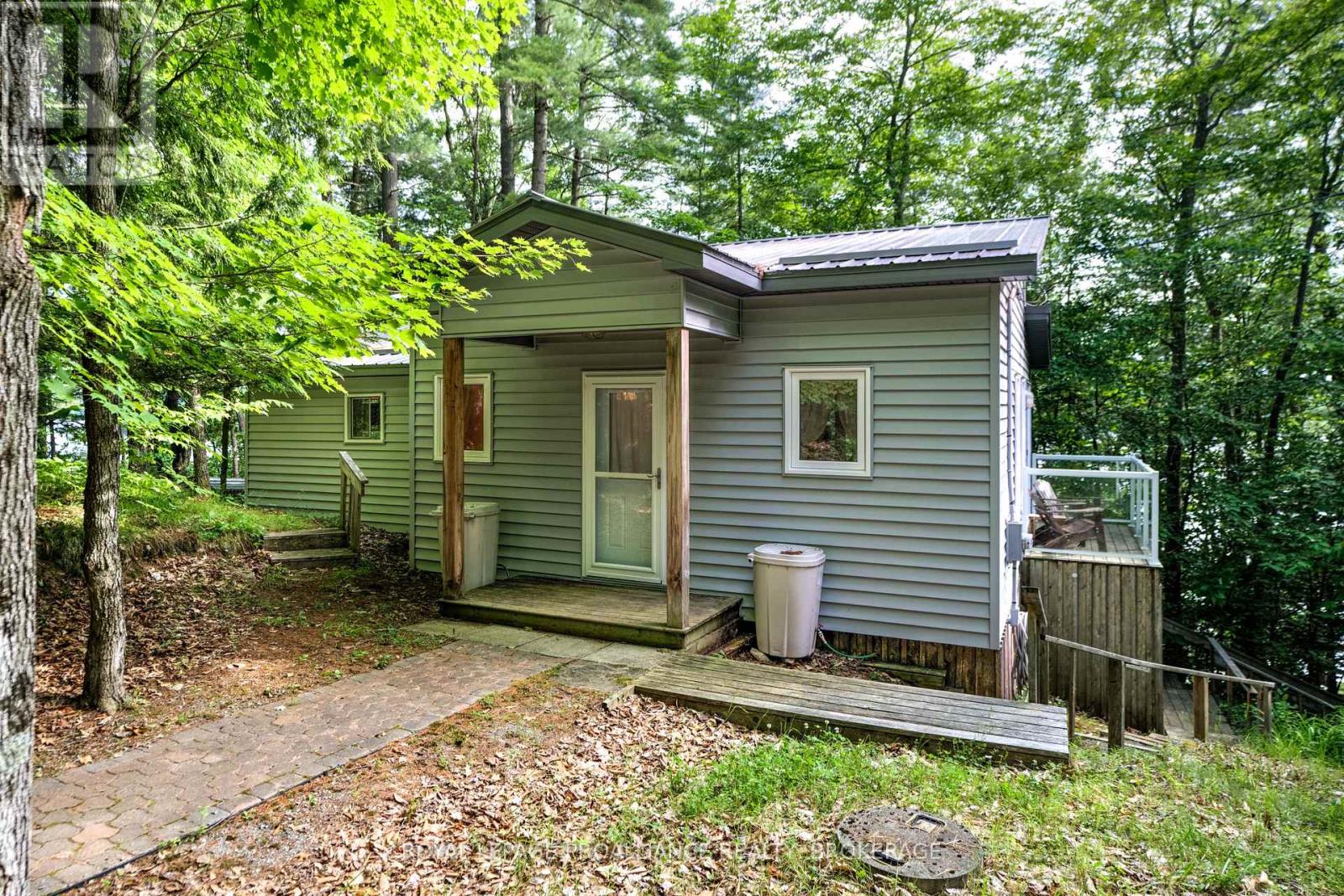 7 SCARLETT LANE - 16