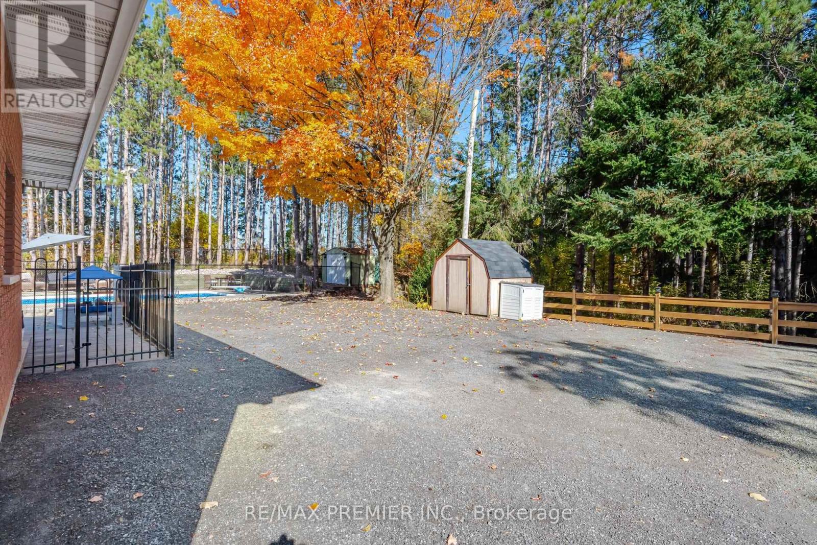 4904 10TH SIDE ROAD - 28