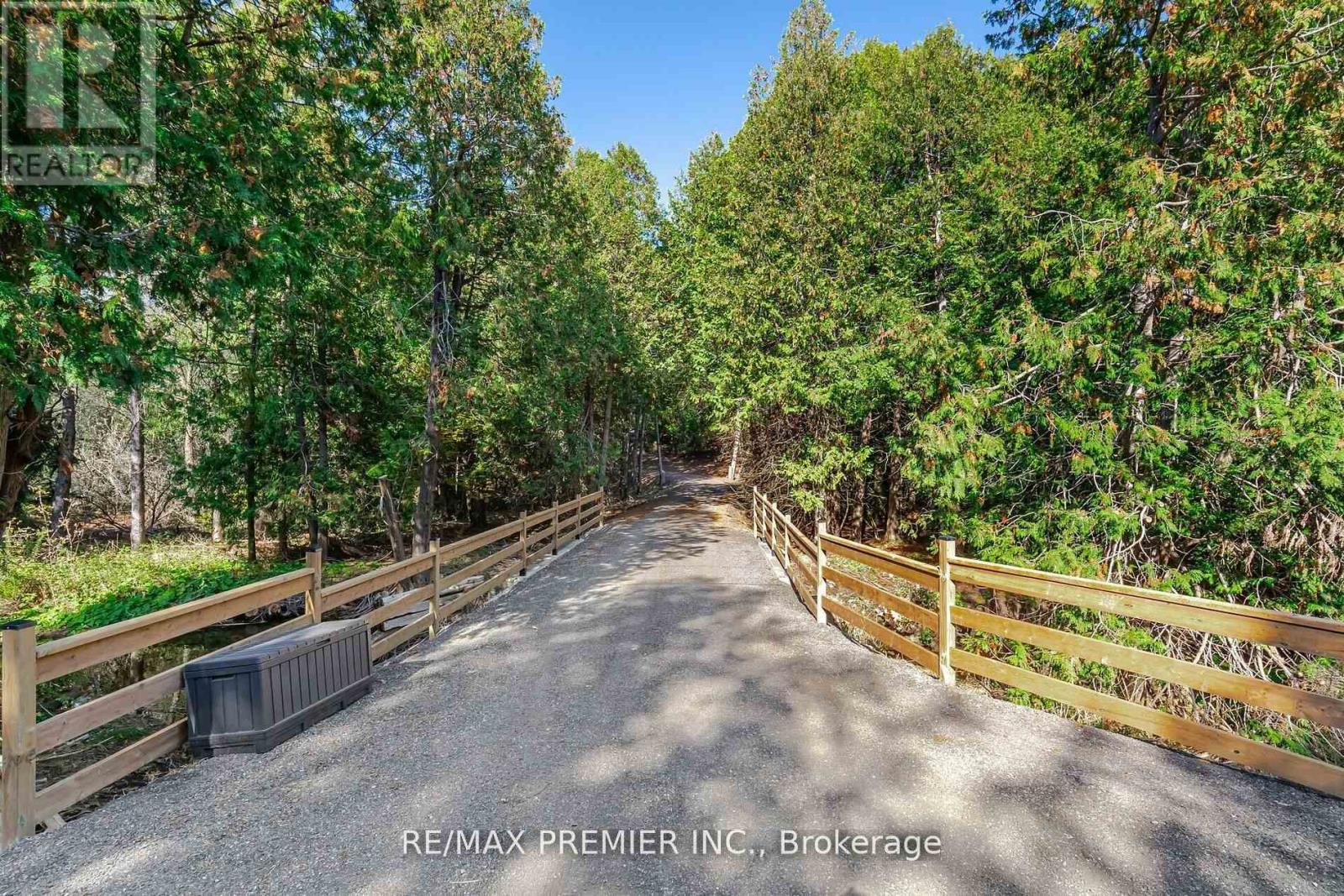 4904 10TH SIDE ROAD - 33