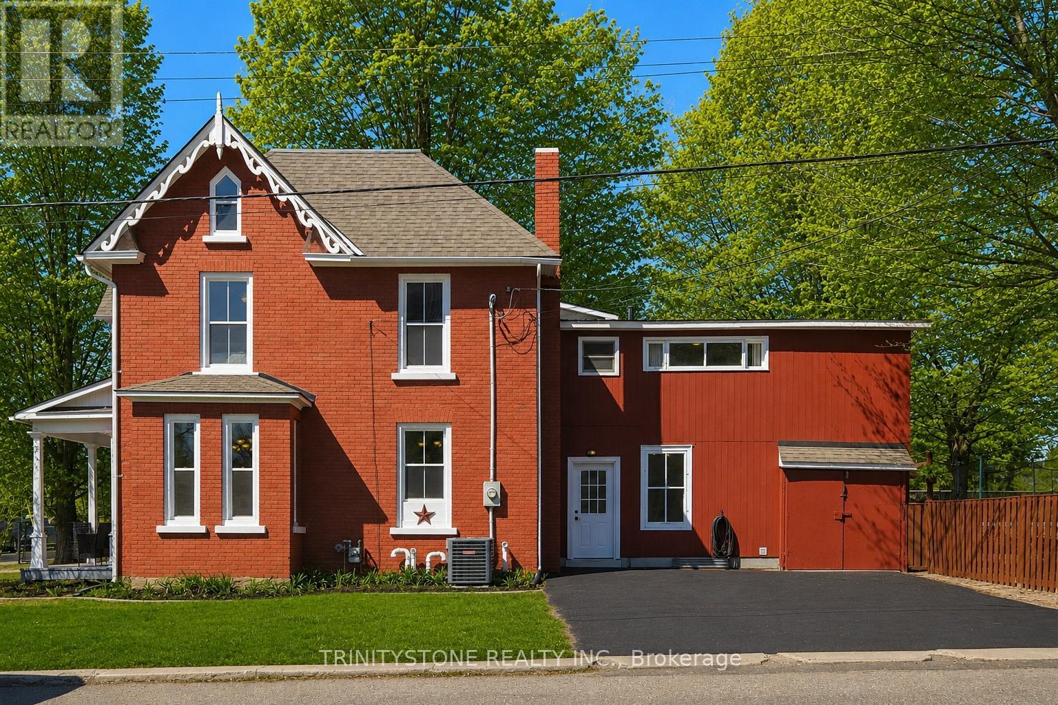 321 ALBERT STREET - 29