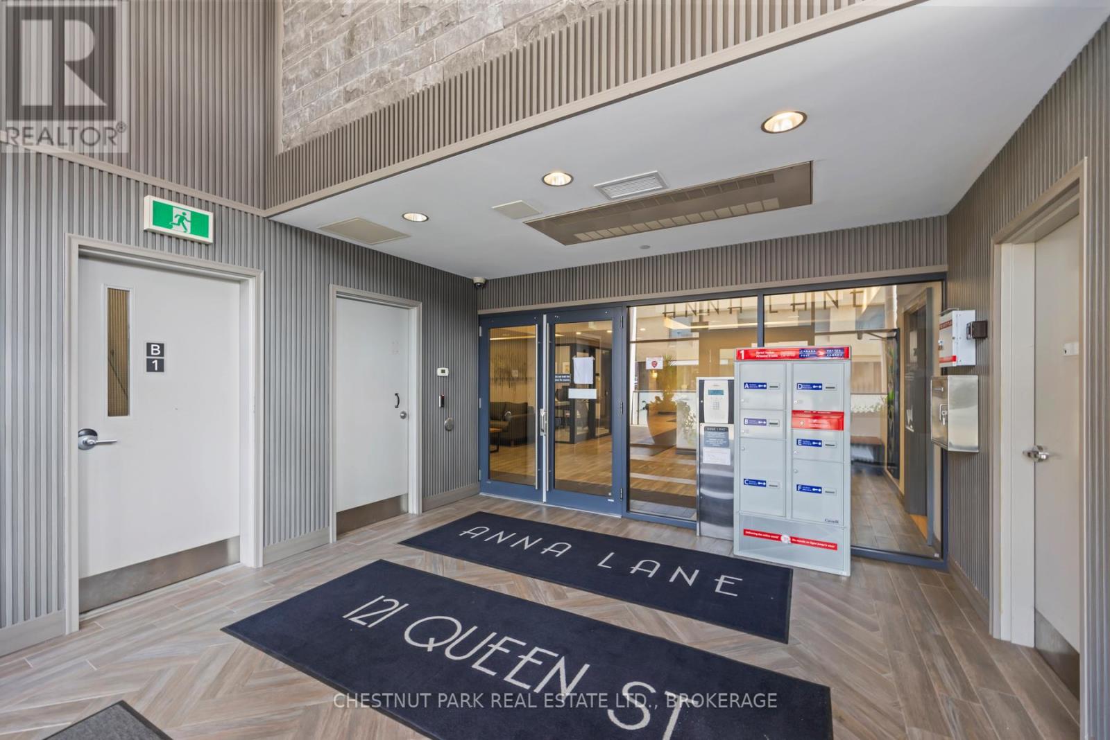 #602 121 QUEEN STREET - Image 4