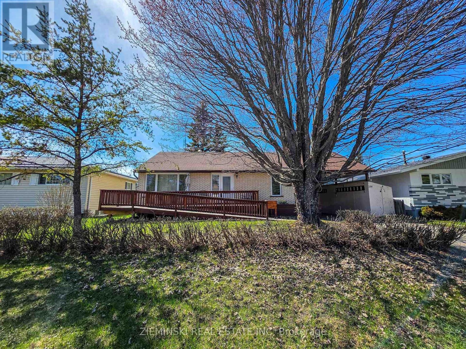 120 PICADILLY CIRCLE - 27