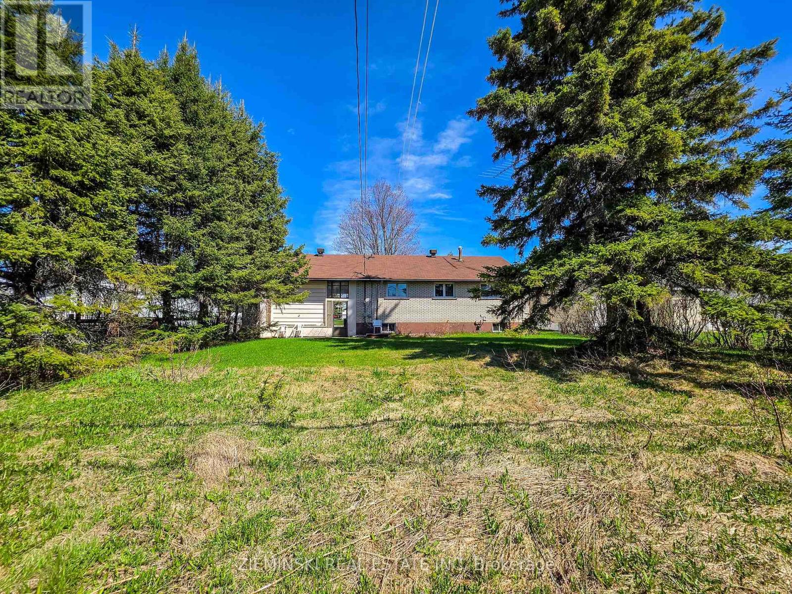 120 PICADILLY CIRCLE - 34