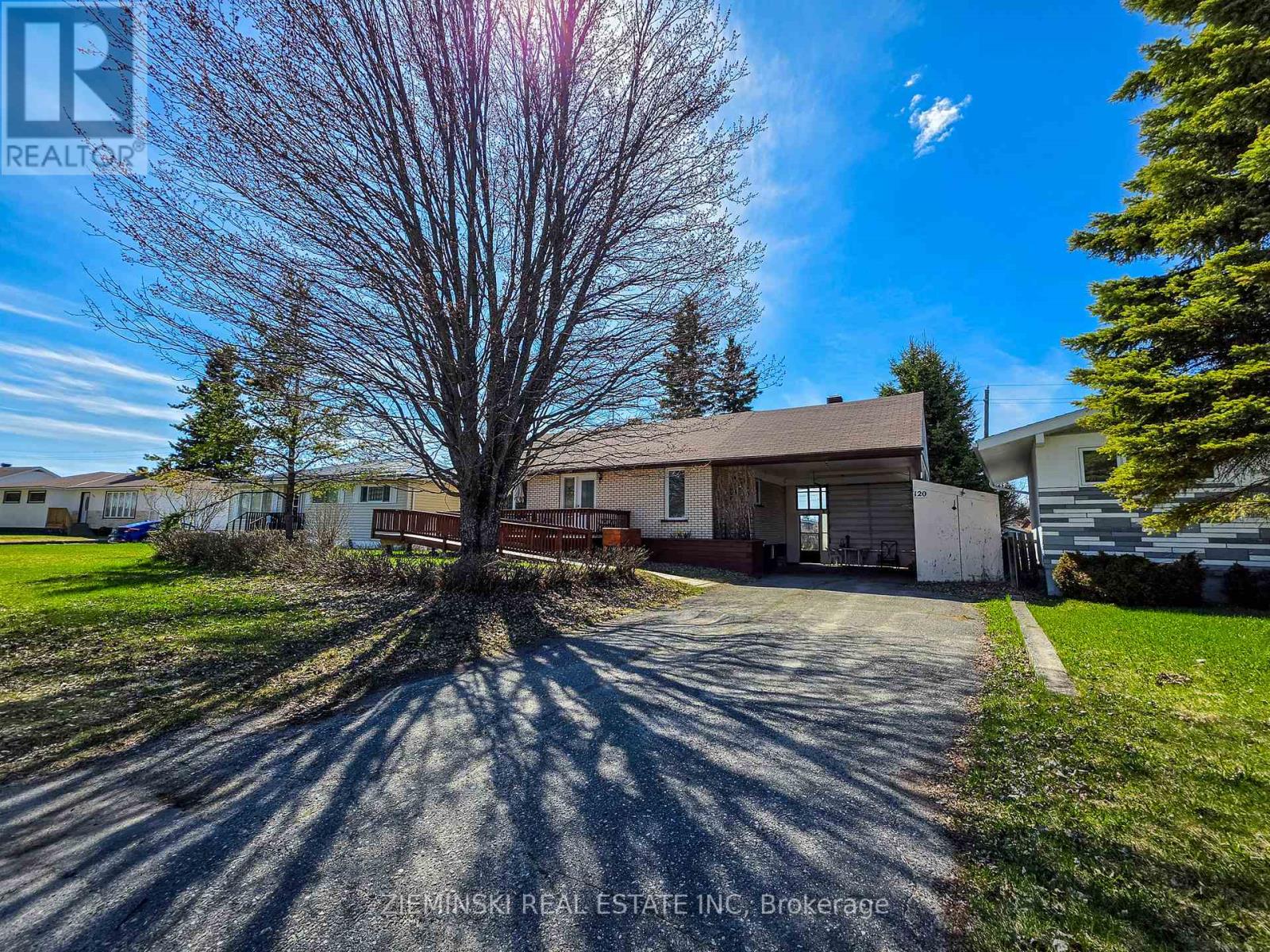 120 PICADILLY CIRCLE - 28