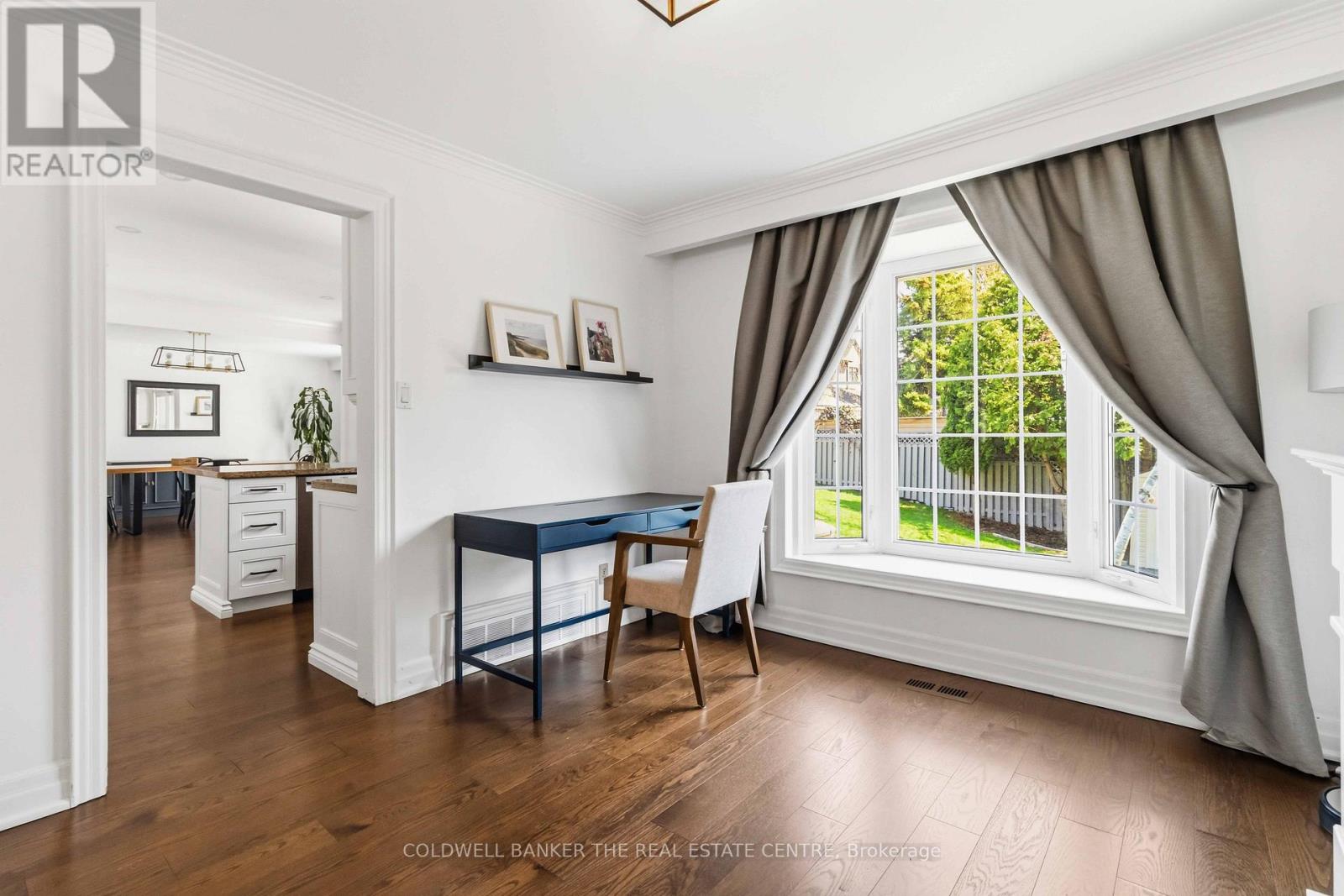 42 NEILOR CRESCENT - 10