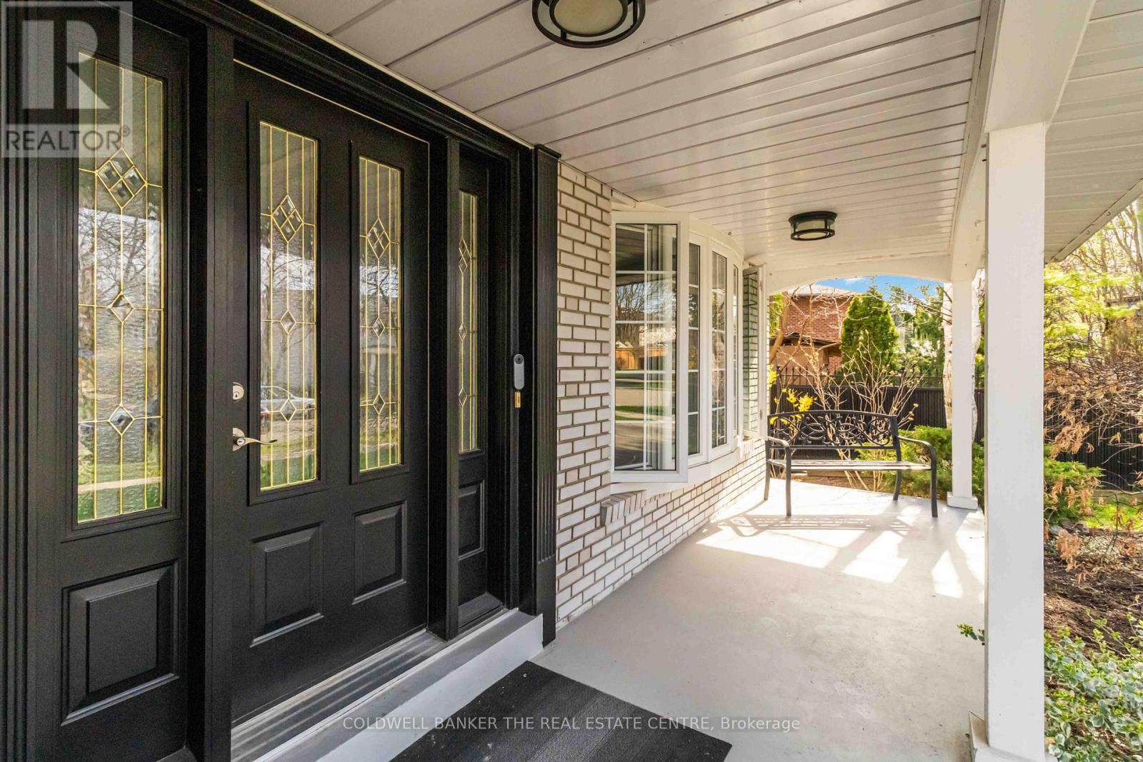 42 NEILOR CRESCENT - 4