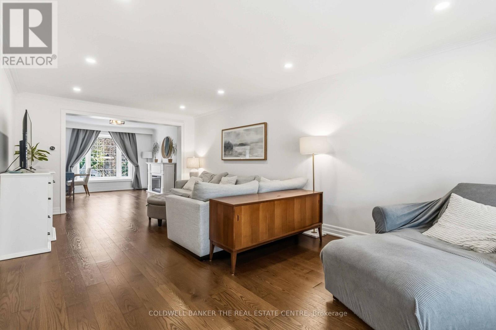 42 NEILOR CRESCENT - 7