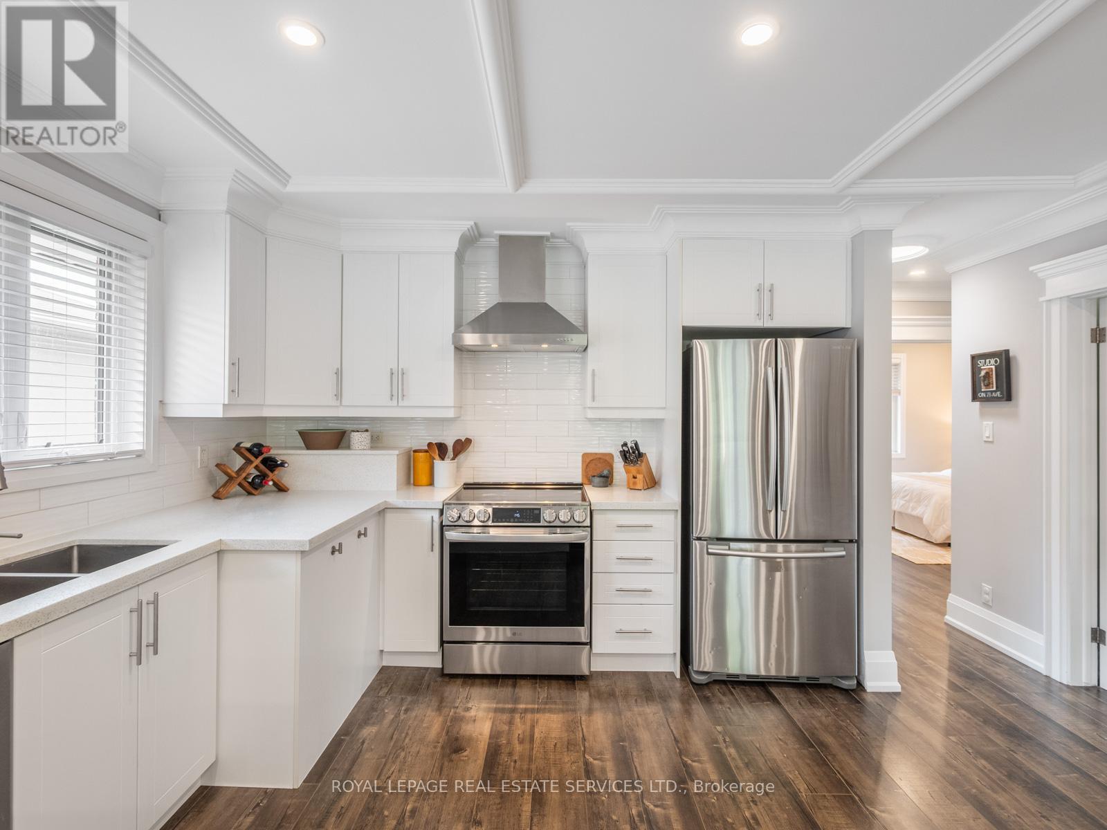 148 WINCOTT DRIVE - 18