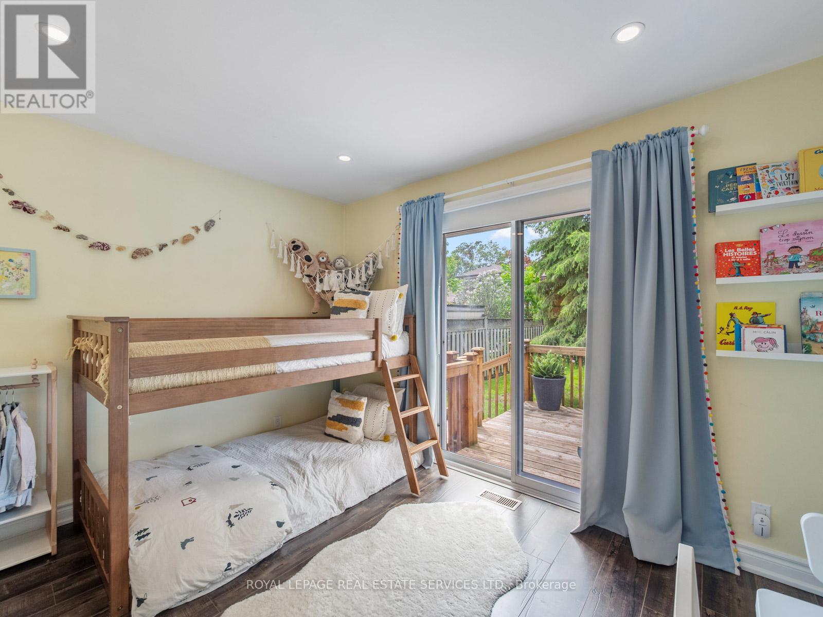 148 WINCOTT DRIVE - 23