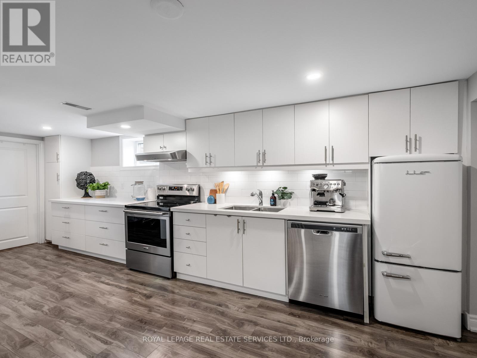 148 WINCOTT DRIVE - 36