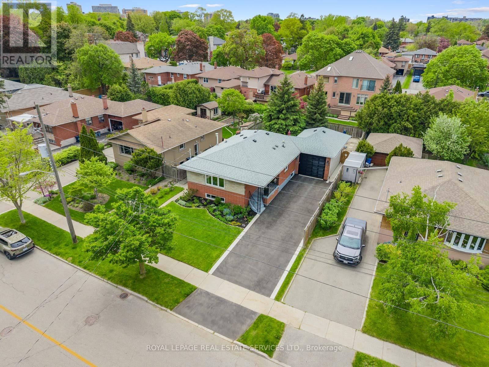 148 WINCOTT DRIVE - 47