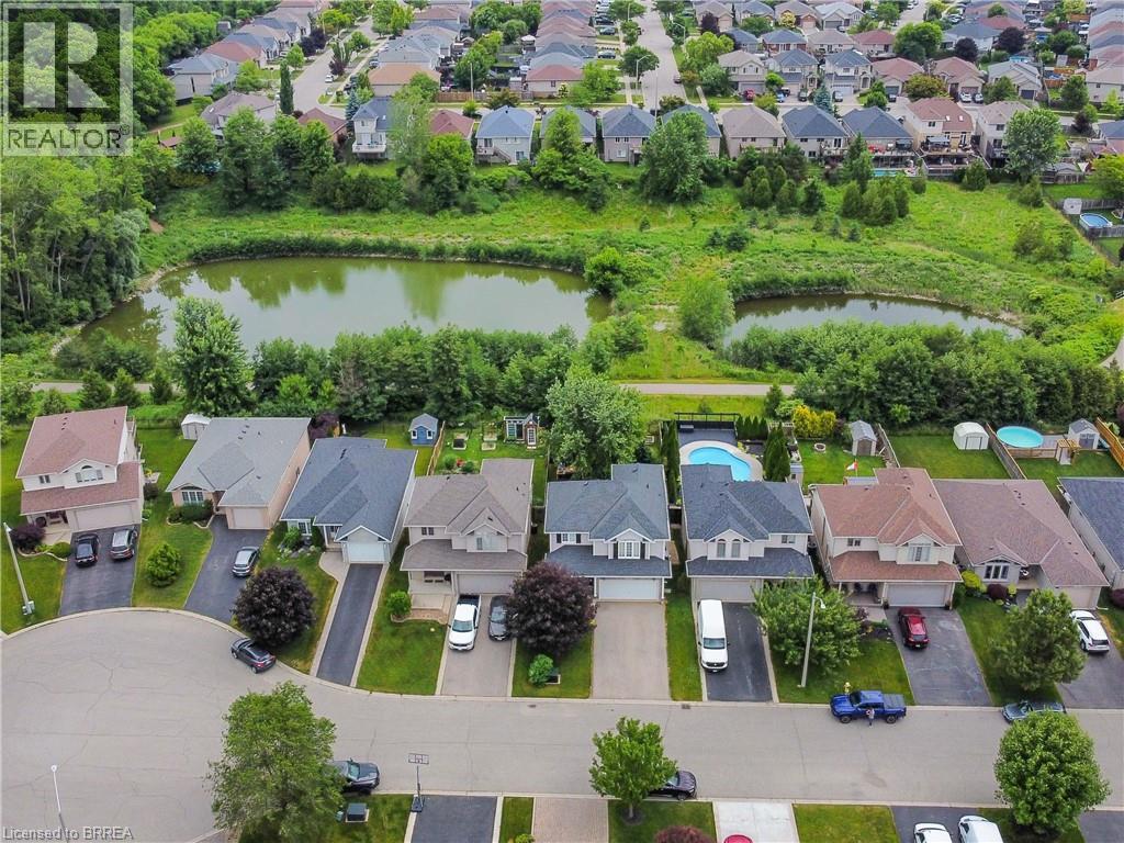 18 BRICKER Court - 38
